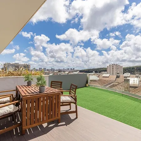 Fabulous Terrace Over Monsanto By Innkeeper Lisbon