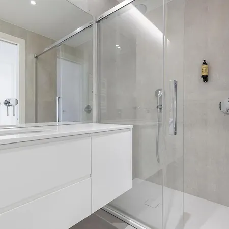 Apartment Fabulous Terrace Over Monsanto By Innkeeper *