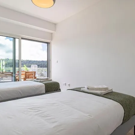 Apartment Fabulous Terrace Over Monsanto By Innkeeper *