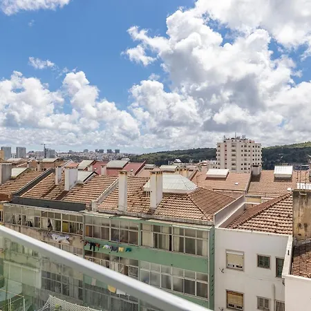 Fabulous Terrace Over Monsanto By Innkeeper *