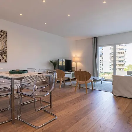 Apartment Fabulous Terrace Over Monsanto By Innkeeper