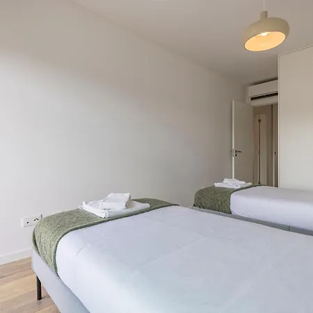 아파트 Fabulous Terrace Over Monsanto By Innkeeper *