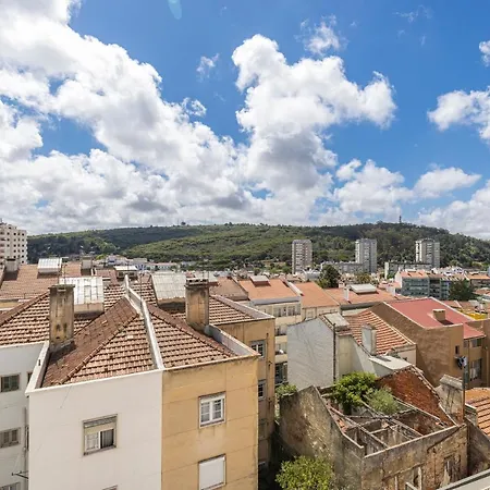 Fabulous Terrace Over Monsanto By Innkeeper Appartement