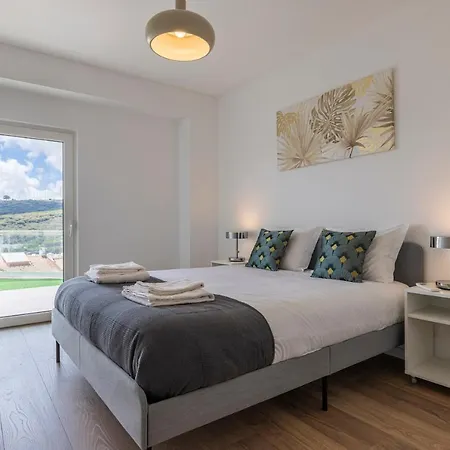 Fabulous Terrace Over Monsanto By Innkeeper アパート *