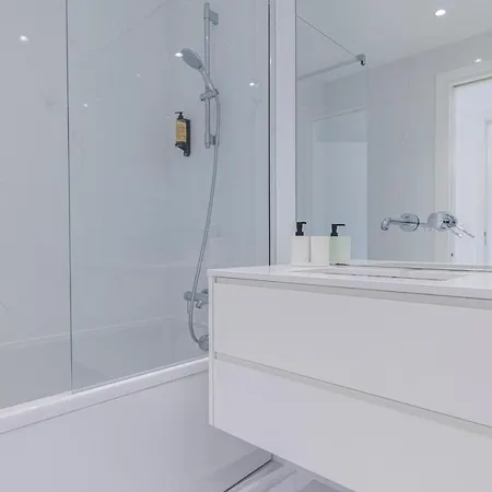 Fabulous Terrace Over Monsanto By Innkeeper